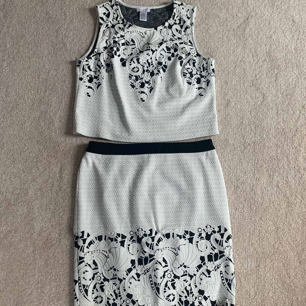 Gorgeous blouse + skirt set